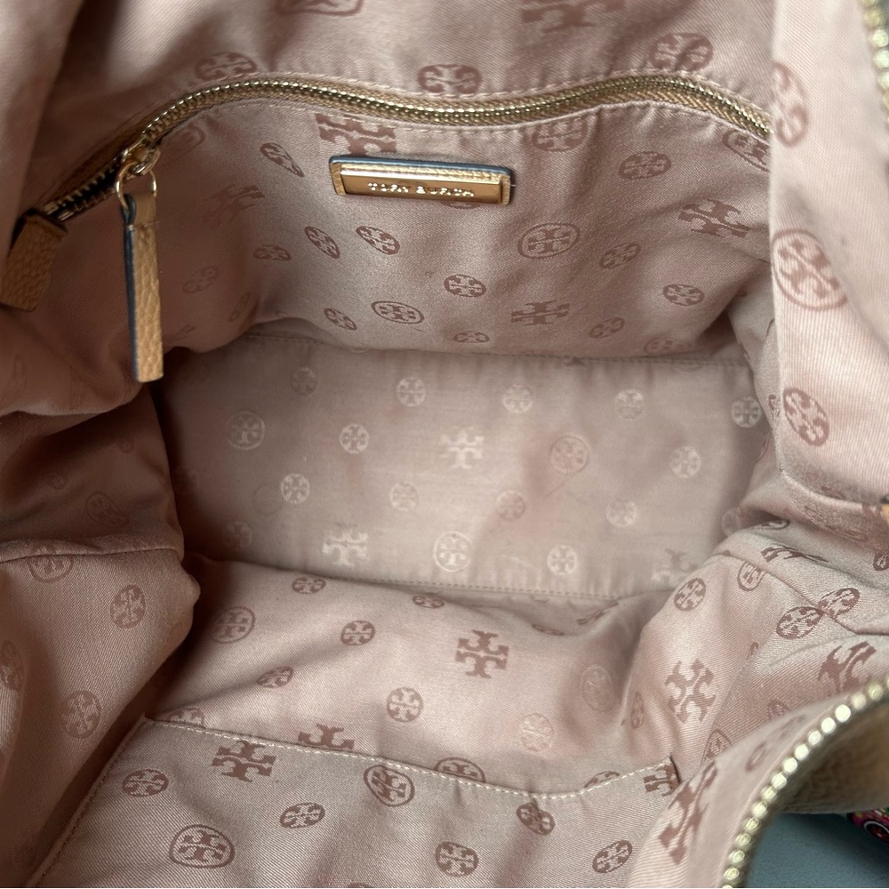Tory Burch Carter Slouchy Hobo Bag - Picture 5 of 11